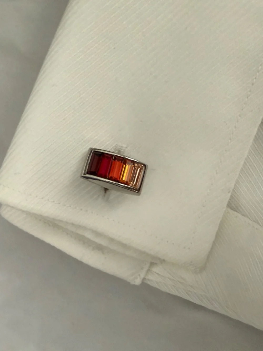 1 Pair of Cufflinks Bachrach Red Brown Gradient Crystal Rectangular Shape